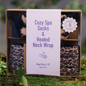 LEOPARD PRINT LAVENDER INFUSED SOCK AND NECK WRAP SET
